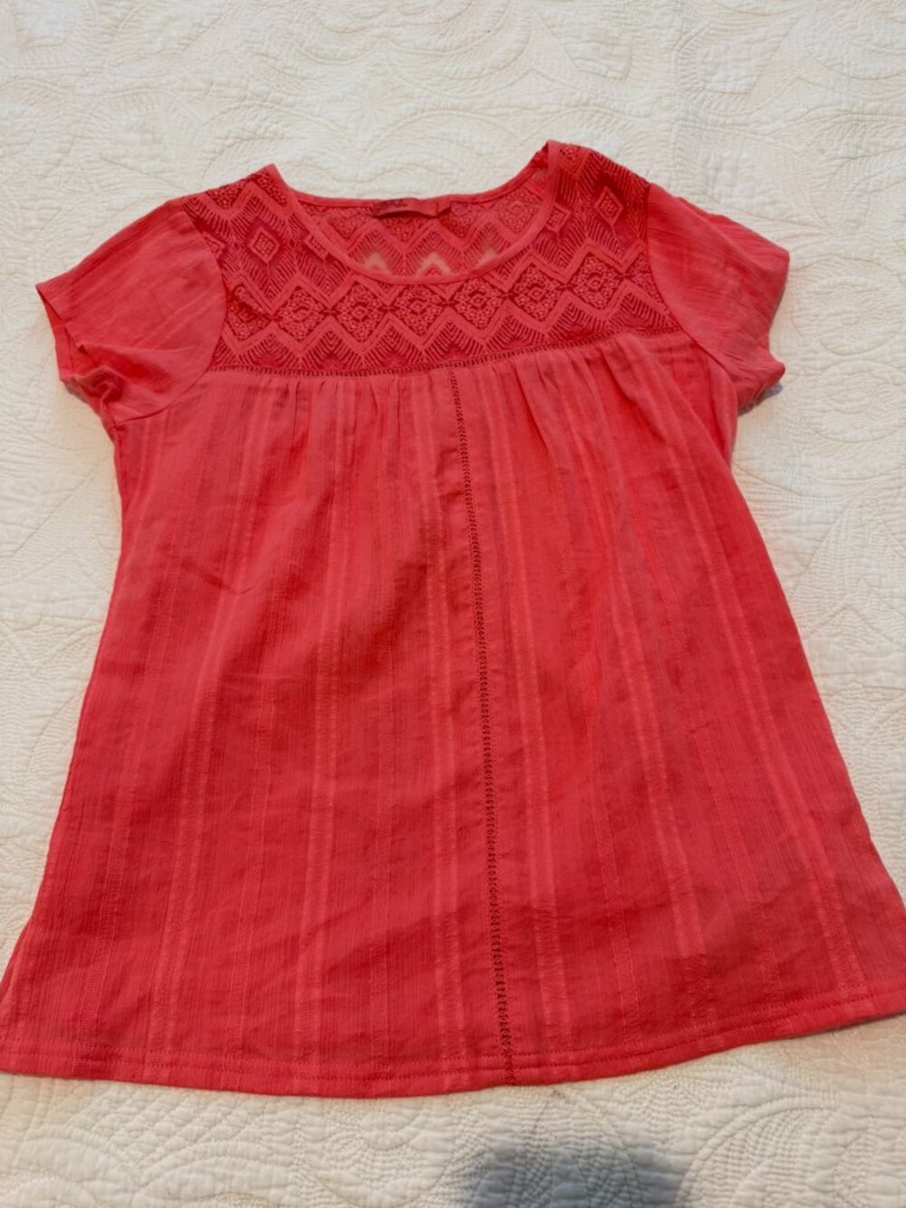 prAna Organic Cotton CprAnarochet Lace Yoke Boho Blouse Coral Pink Pintuck Top M